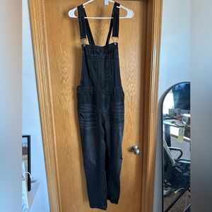 Black Risen overalls. Size medium. Worn twice.
